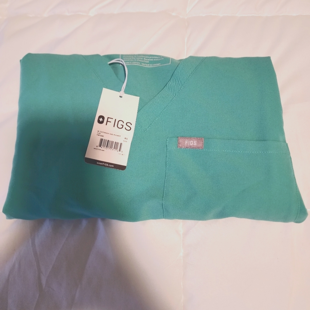 NWT Surgical Green Figs Catarina Top XS